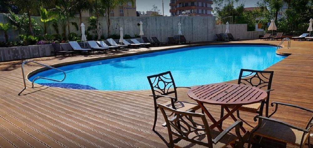 Curium Palace Hotel Lemesós Eksteriør bilde